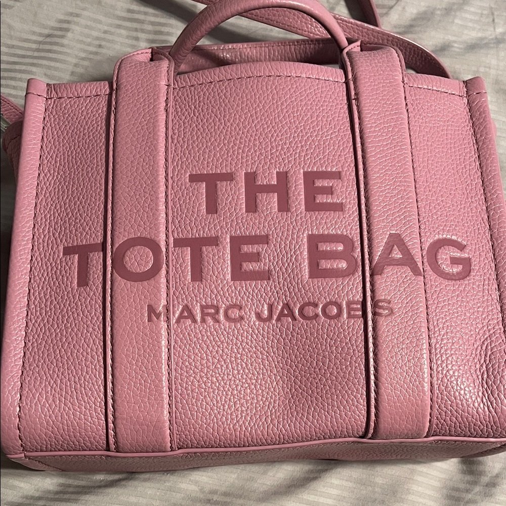 Marc Jacobs The Tote Bag in Pink